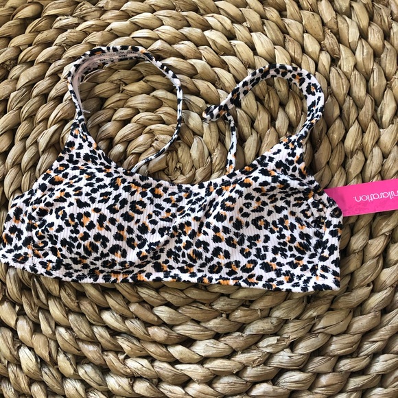 Xhilaration Other - Cheetah Bikini Top!